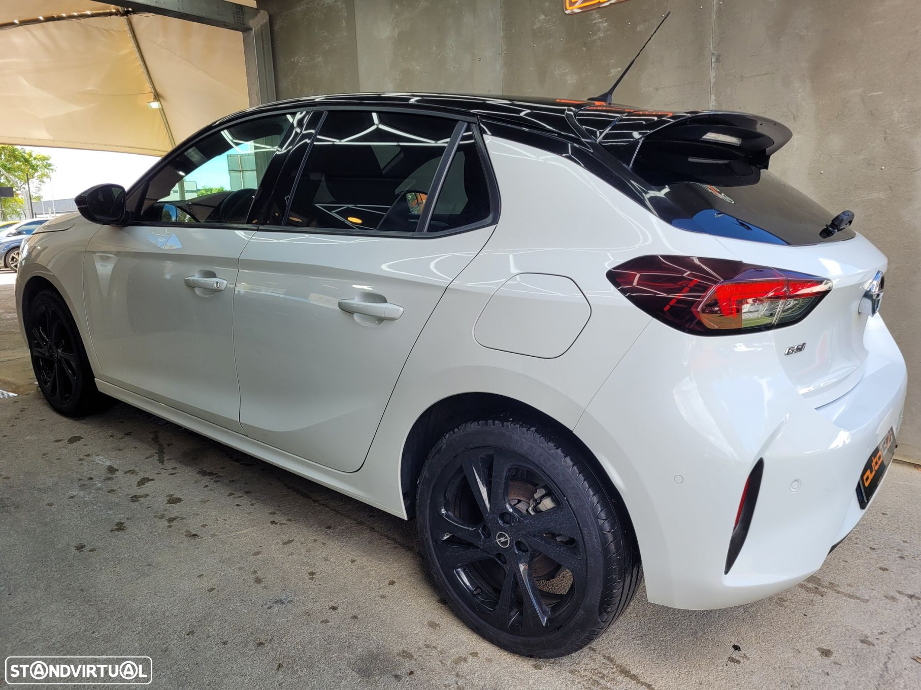 Opel Corsa 1.2 T GS Line Aut. - 34