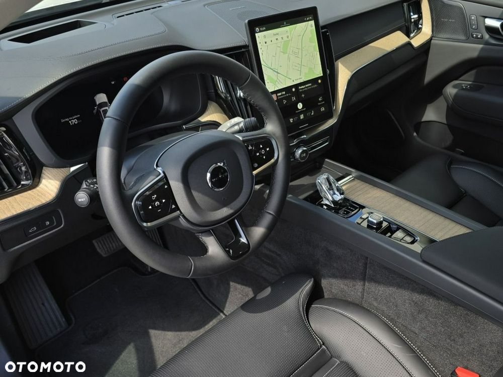 Volvo XC 60 T8 Plug-In Hybrid AWD Ultra Dark - 5