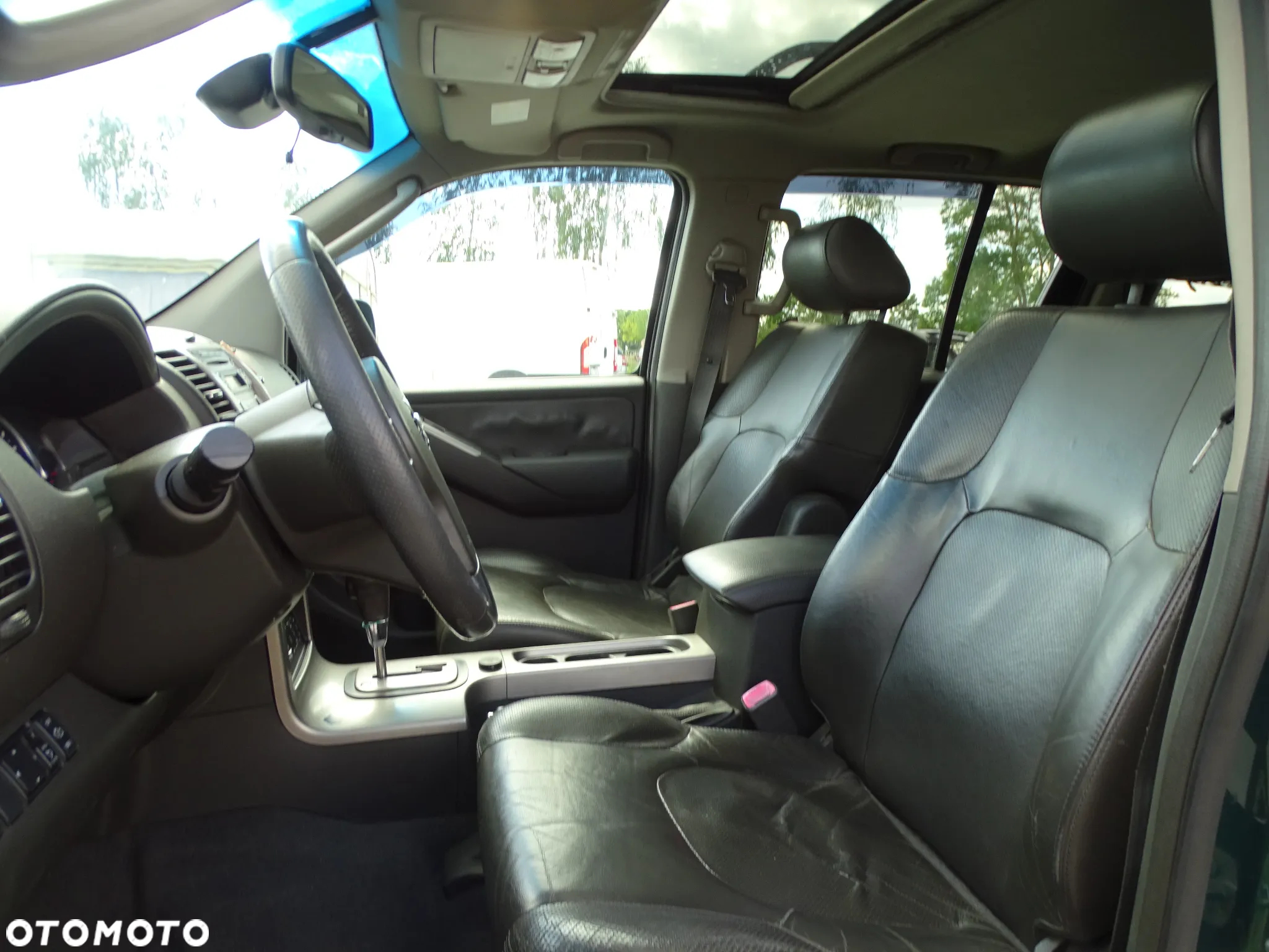 Nissan Pathfinder - 6