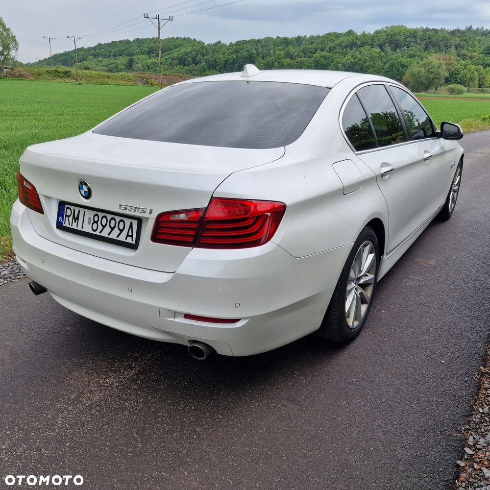 BMW Seria 5 535i Sport-Aut Luxury Line - 5