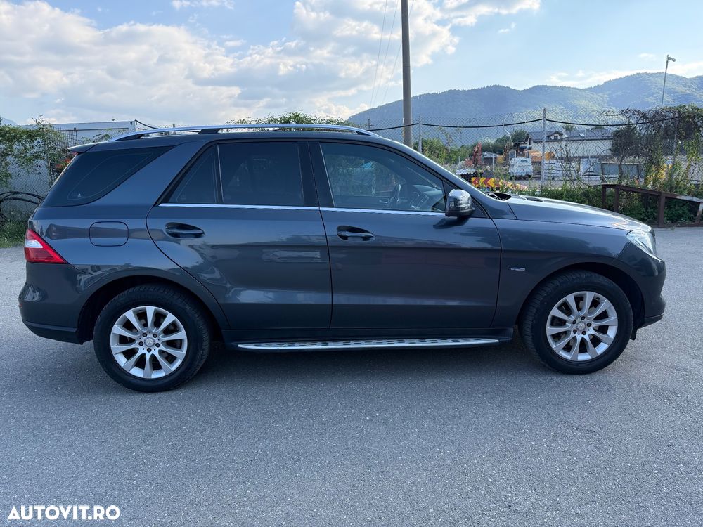 Mercedes-Benz ML 350 BlueTEC 4MATIC Aut - 11