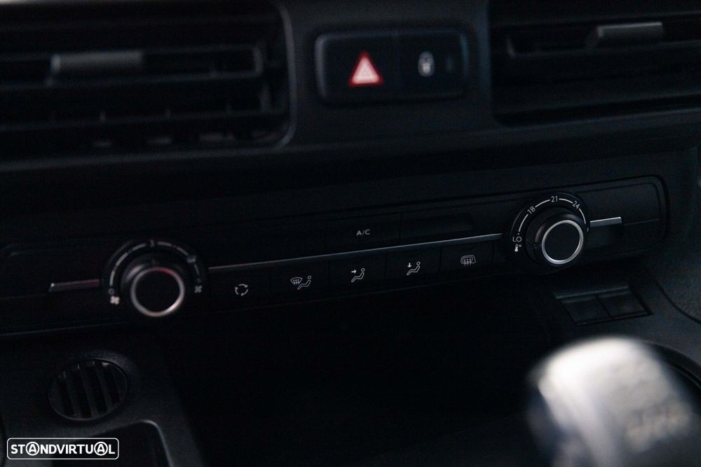 Opel Combo 1.5 CDTi L2H1 Essentia - 27