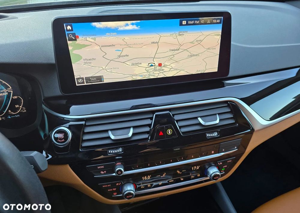 BMW Seria 5 530e Luxury Line sport - 28