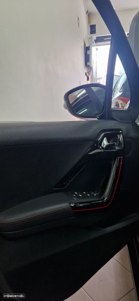 Peugeot 2008 1.2 PureTech GT Line - 9