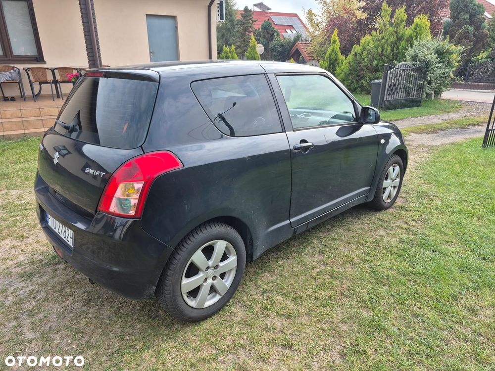 Suzuki Swift - 3