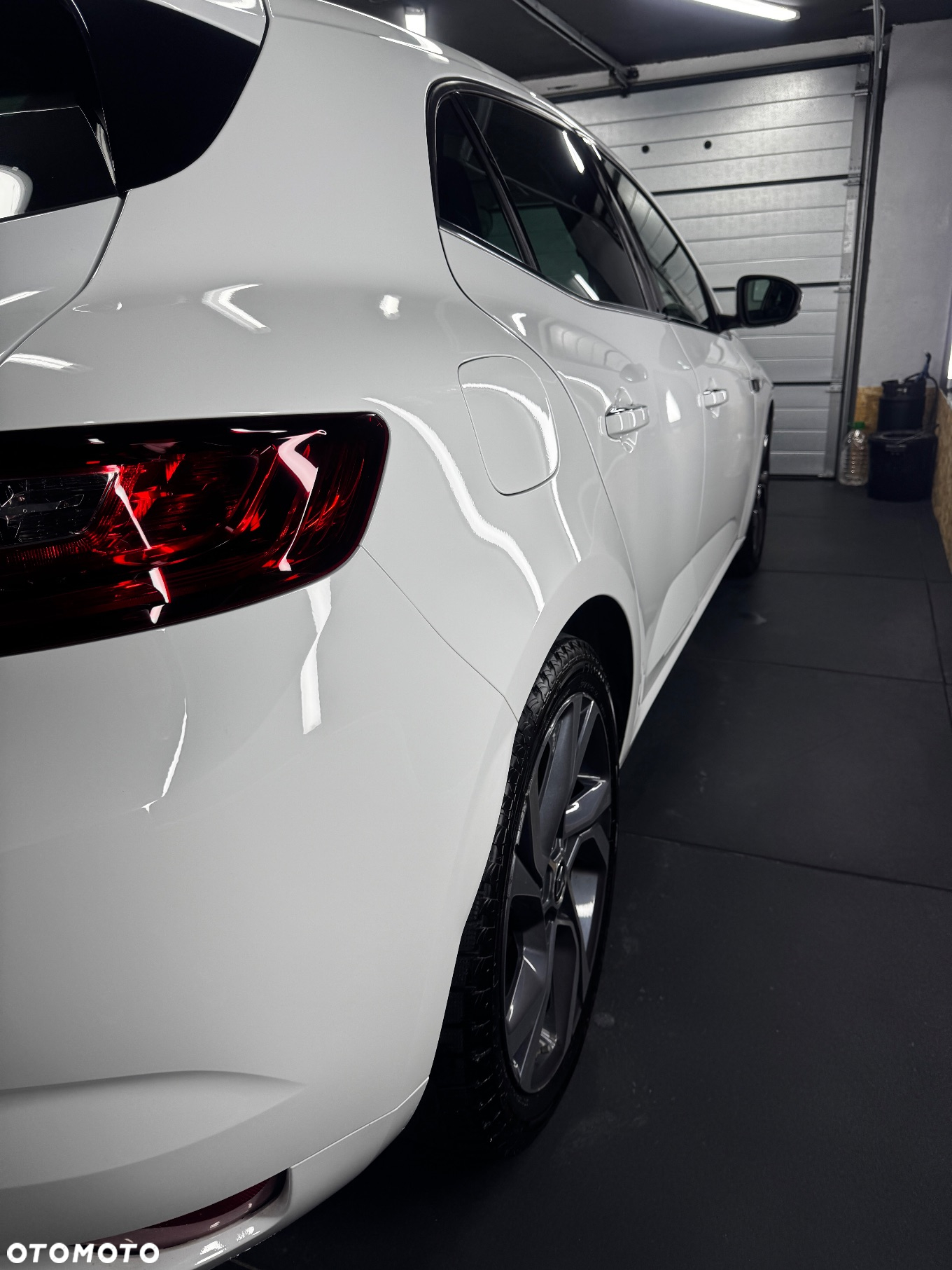 Renault Megane 1.6 TCe GT EDC - 8