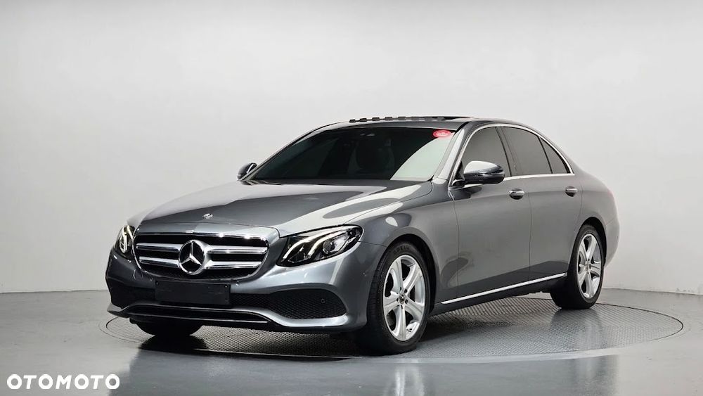 Mercedes-Benz Klasa E 200 9G-TRONIC Avantgarde - 2
