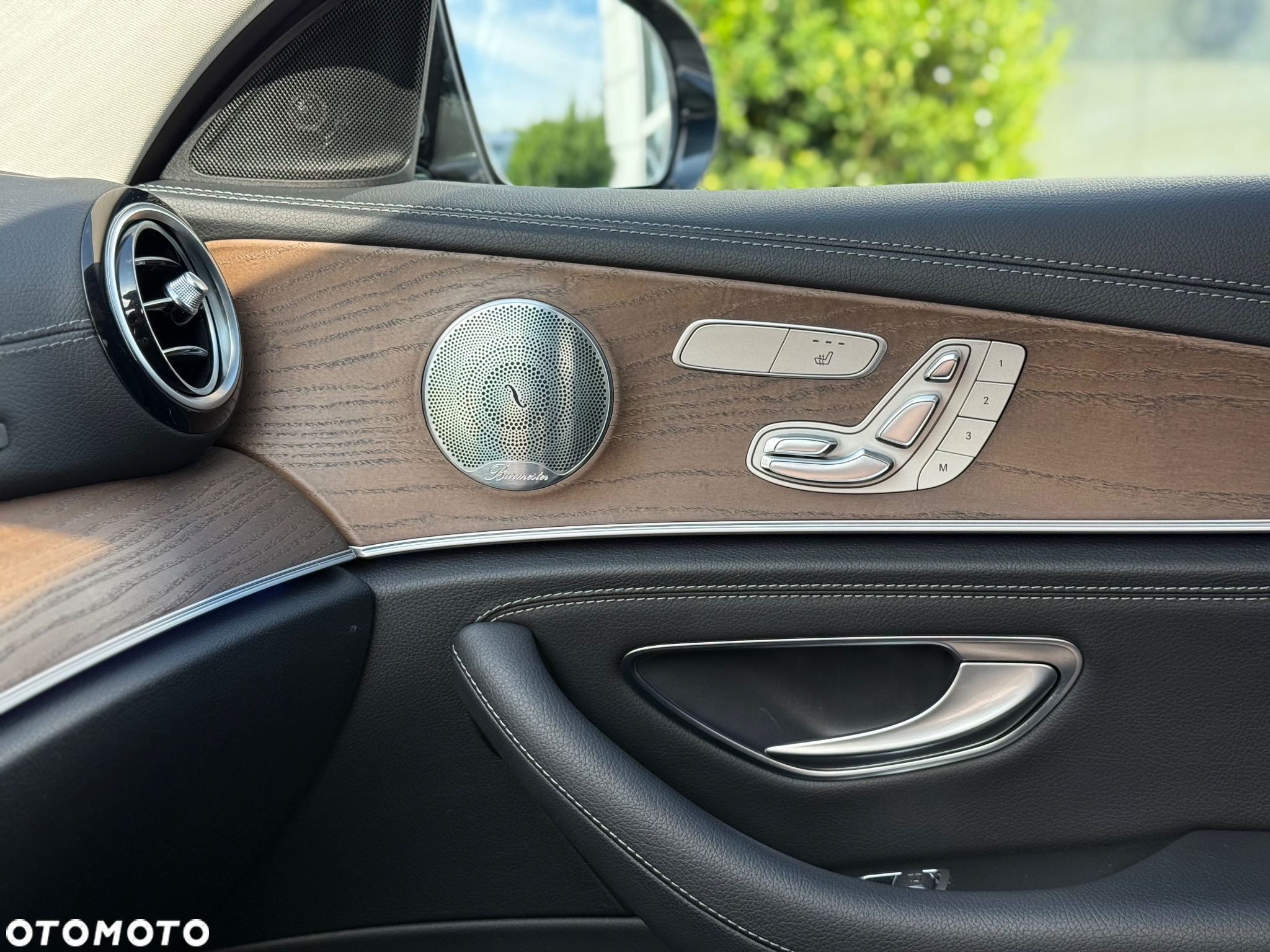 Mercedes-Benz Klasa E 200 4-Matic 9G-TRONIC - 17