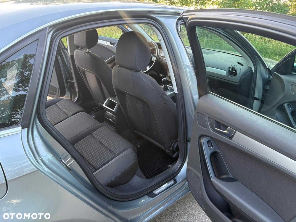 Audi A4 Limousine - 7