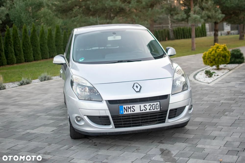 Renault Scenic - 11