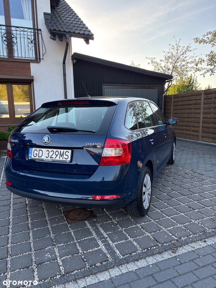Skoda RAPID 1.2 TSI Ambition - 11