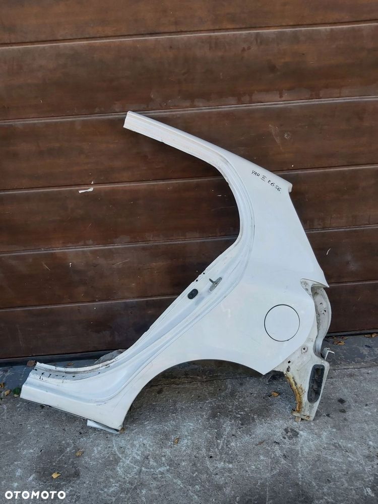 Toyota Yaris II błotnik lewy tył ćwiartka lewa tylna 5D - 1