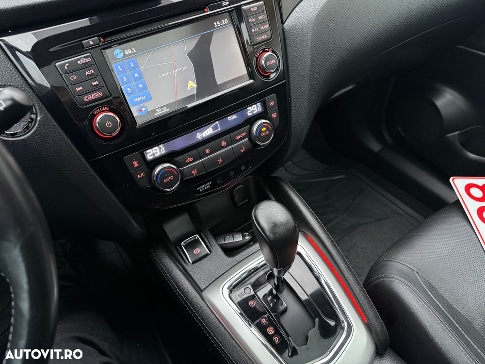 Nissan Qashqai 1.6 DCI Xtronic TEKNA - 21