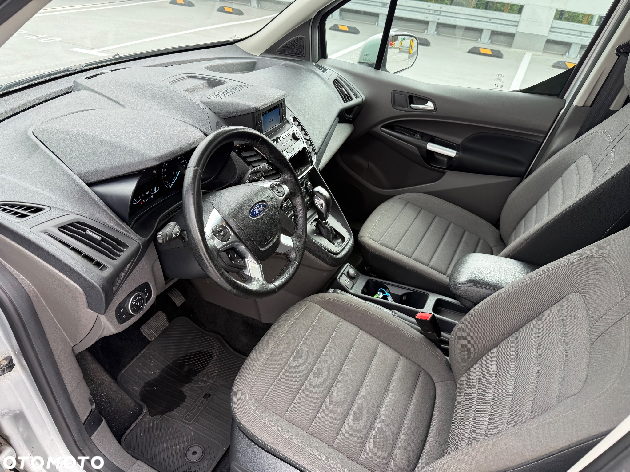 Ford Tourneo Connect Grand - 17