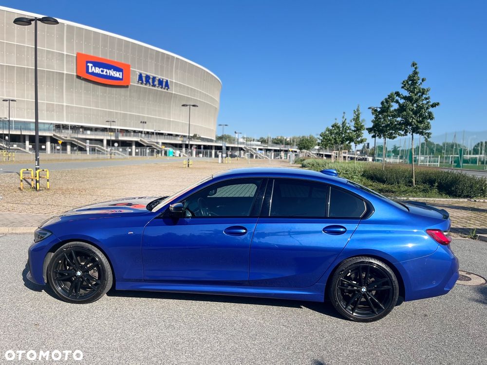 BMW Seria 3 320d xDrive mHEV M Sport sport - 2