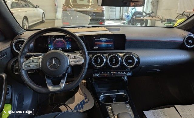 Mercedes-Benz CLA 250 e Shooting Brake AMG Line - 4