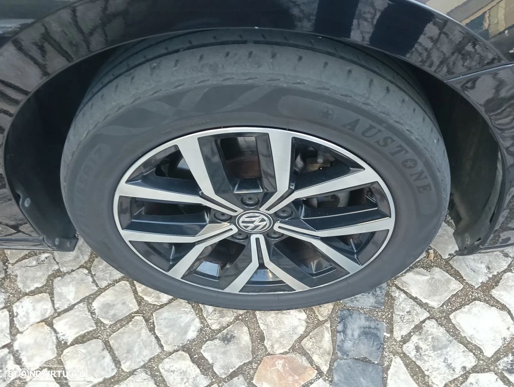 Volkswagen Passat 2.0 TDI Highline DSG — fotografia 51