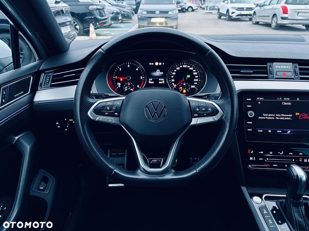 Volkswagen Passat - 22