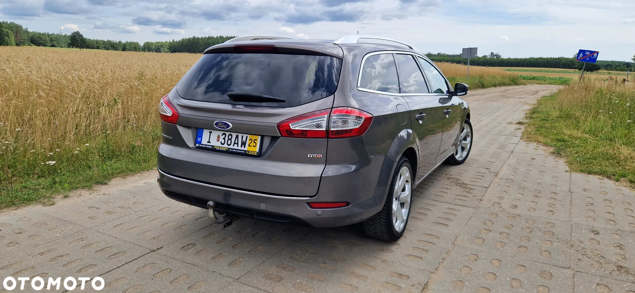Ford Mondeo 2.0 TDCi Titanium X - 16