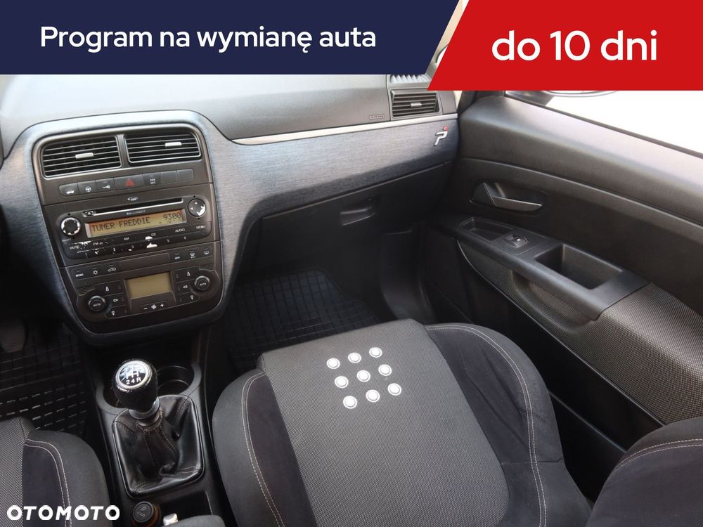 Fiat Grande Punto - 10