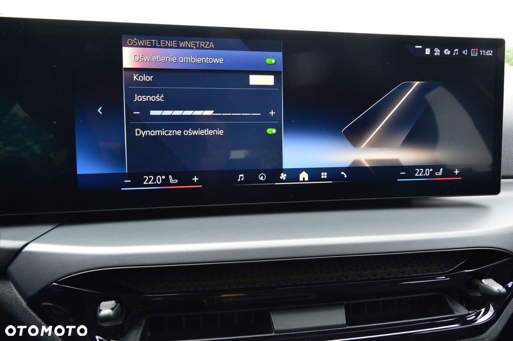 BMW Seria 3 318d mHEV - 24