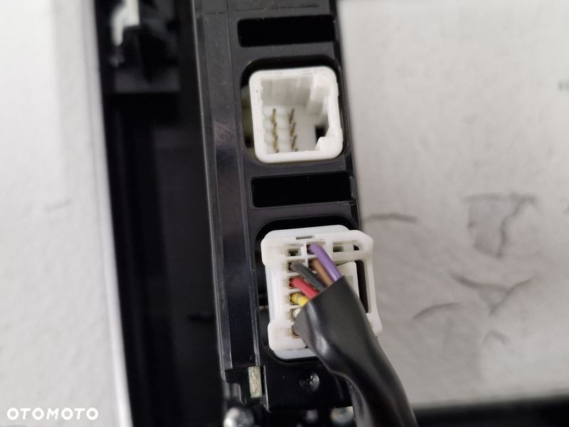 NISSAN LEAF I 1 PANEL ŚRODKOWY KLIMATYZACJI RAMKA KRATKI NAWIEWU - 11