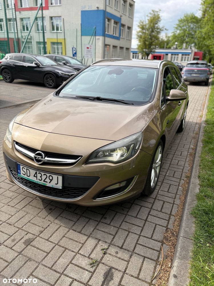 Opel Astra 1.6 T Cosmo - 13