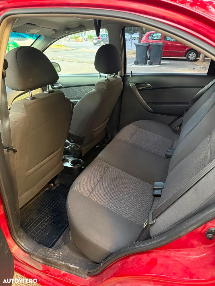 Chevrolet Aveo - 10
