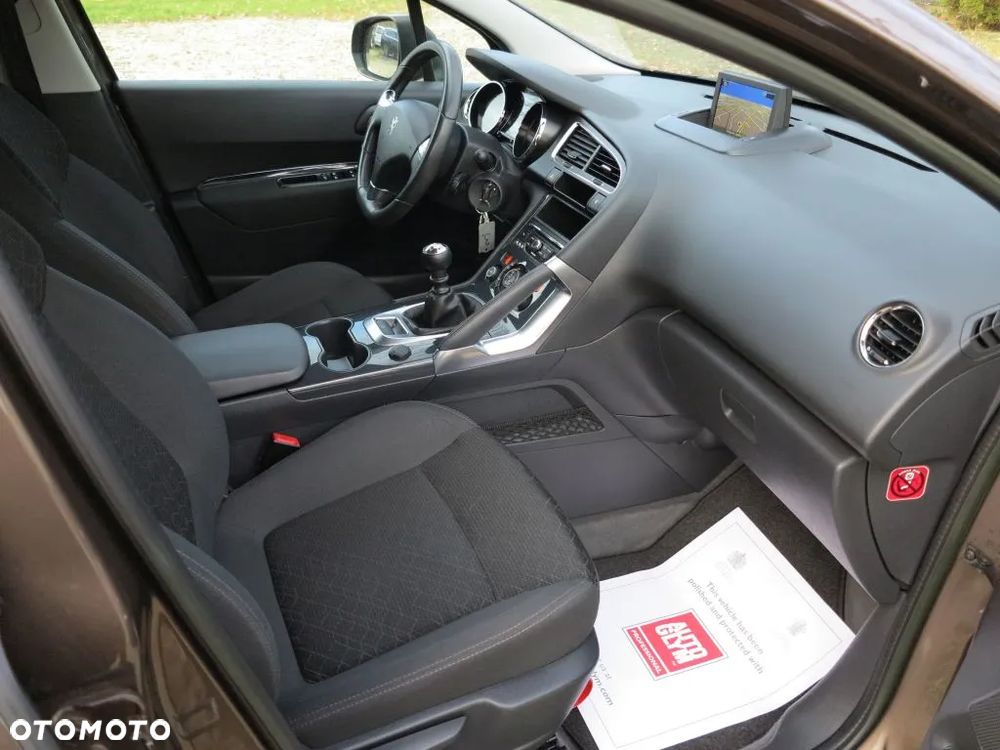 Peugeot 3008 HDi FAP 115 Style - 16