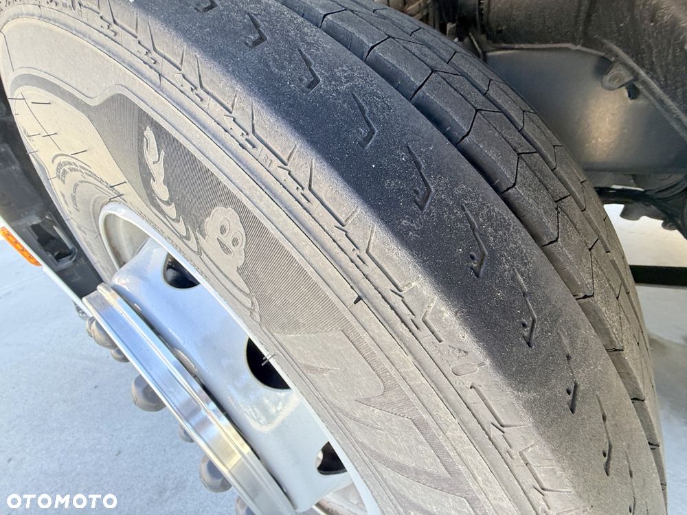 Scania R410 // 6x2 // 7,7m // Wózek Palfinger F3-203PX // Zawiesie // Dach podnoszony // Oś podnoszona // - 27