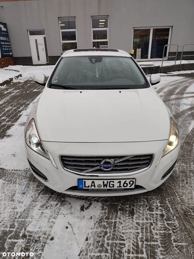 Volvo S60 - 1