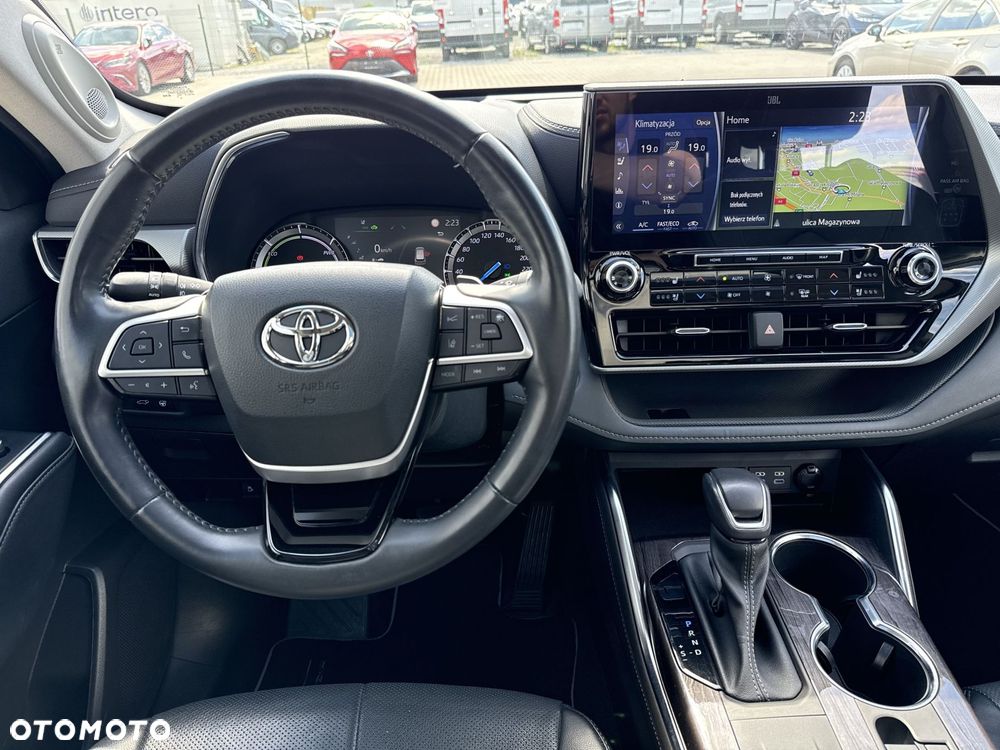 Toyota Highlander - 12