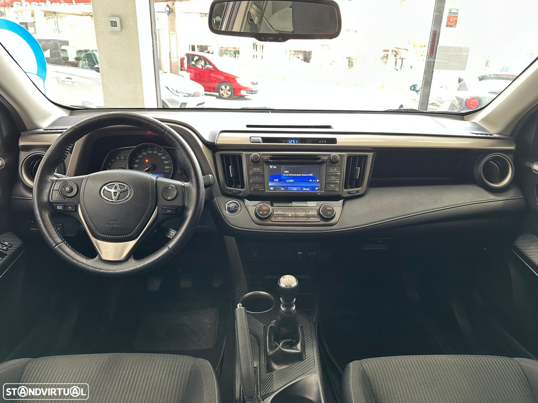 Toyota RAV4 - 11