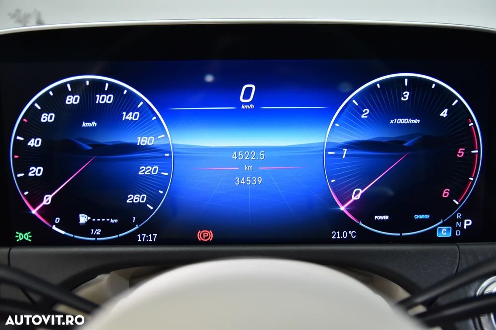 Mercedes-Benz E - 12
