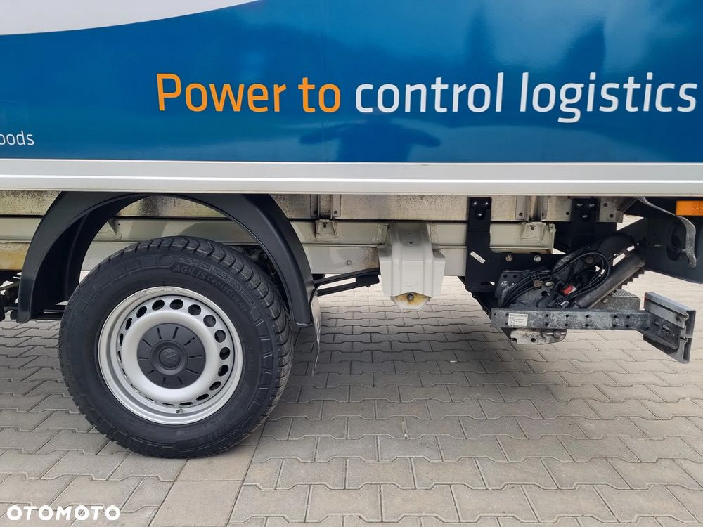 Volkswagen Crafter - 12
