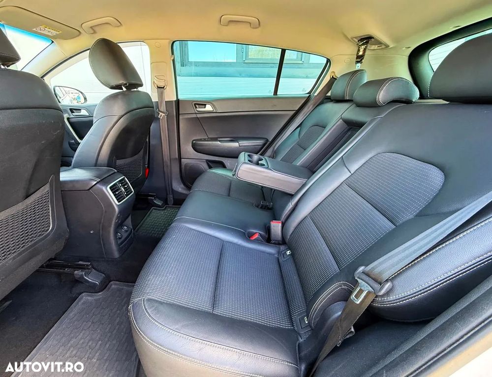 Kia Sportage 1.6 GDI 2WD ISG Spirit - 21