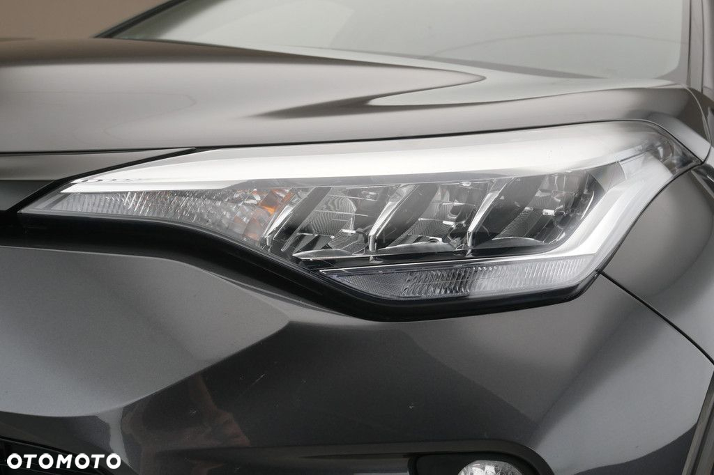 Toyota C-HR - 13