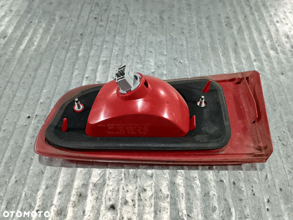 LAMPA TYLNA LEWA W KLAPE MAZDA 2 ( 03-07 ) 2NE964835-01 - 3