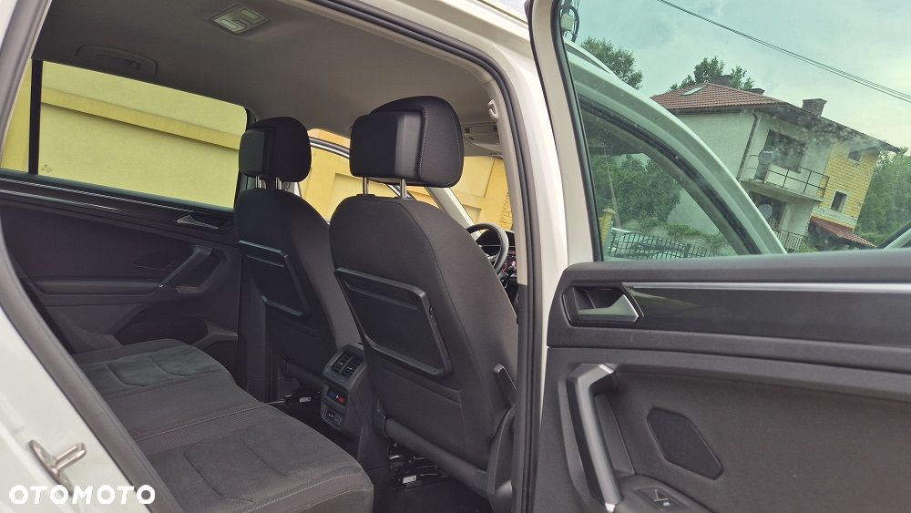 Volkswagen Tiguan 2.0 TDI SCR R-Line - 16