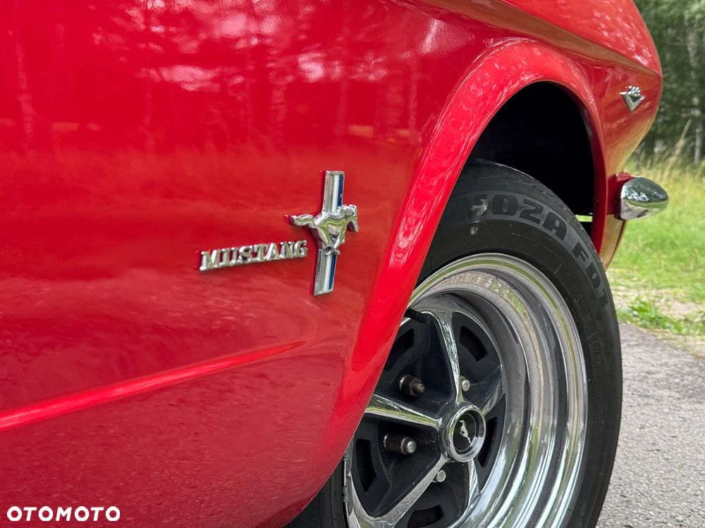 Ford Mustang - 6