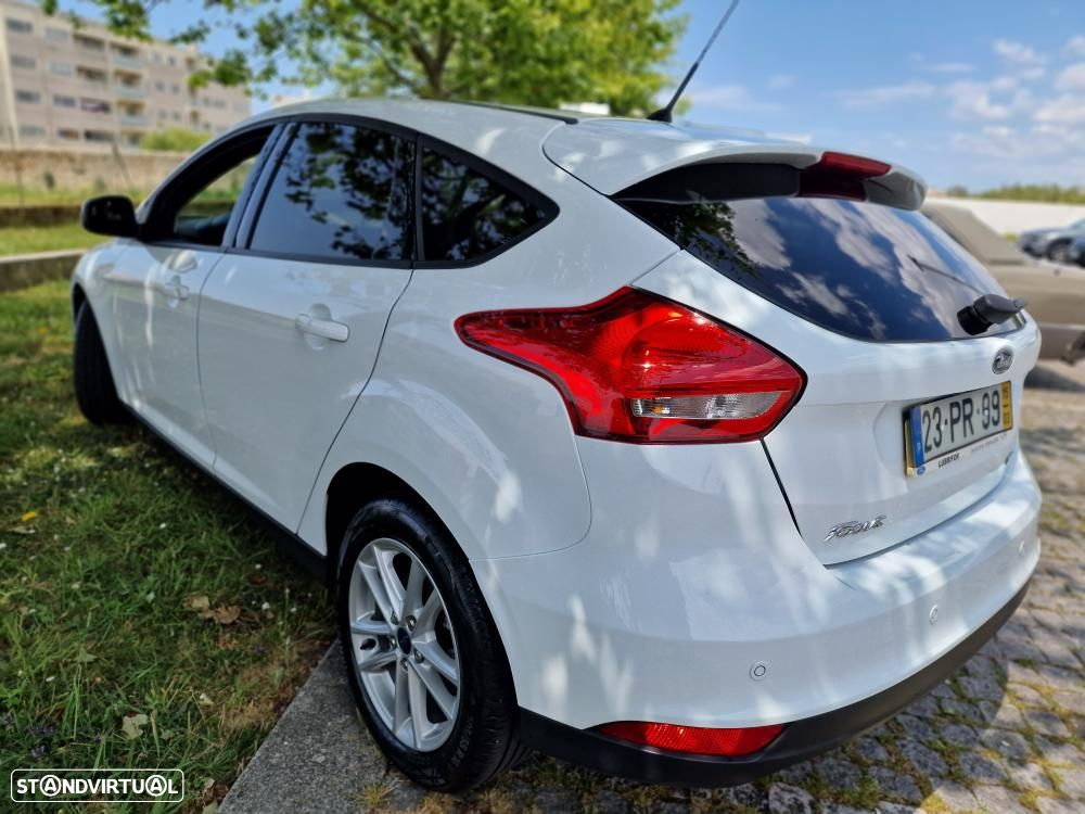 Ford Focus 1.0 SCTi Titanium Best - 10