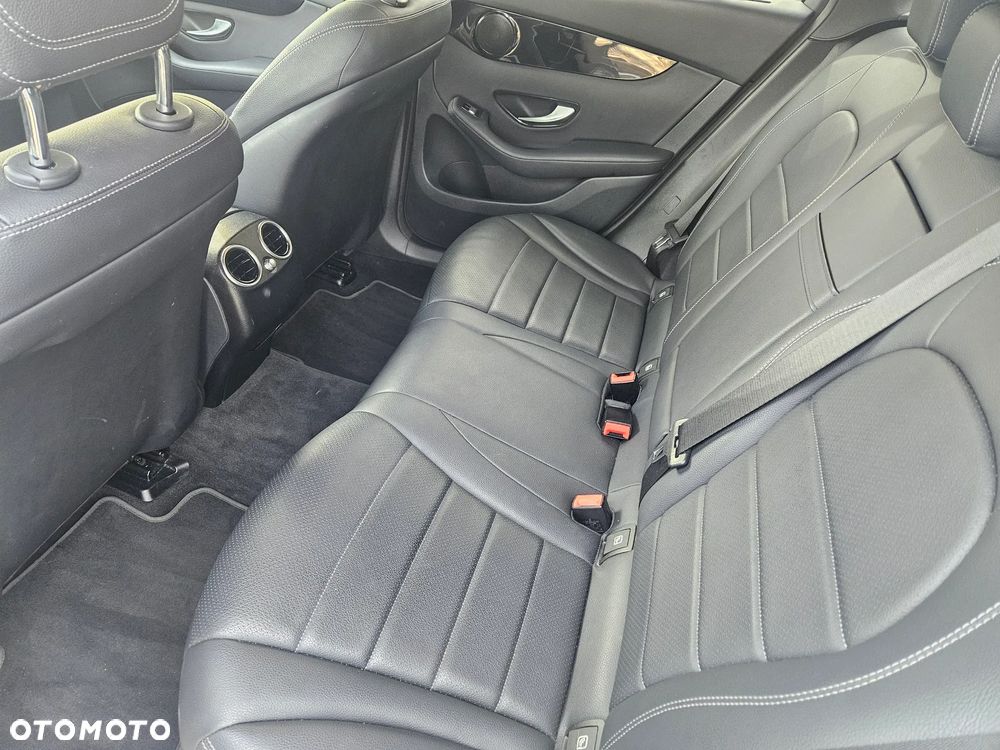 Mercedes-Benz GLC 220 d 4Matic 9G-TRONIC - 18