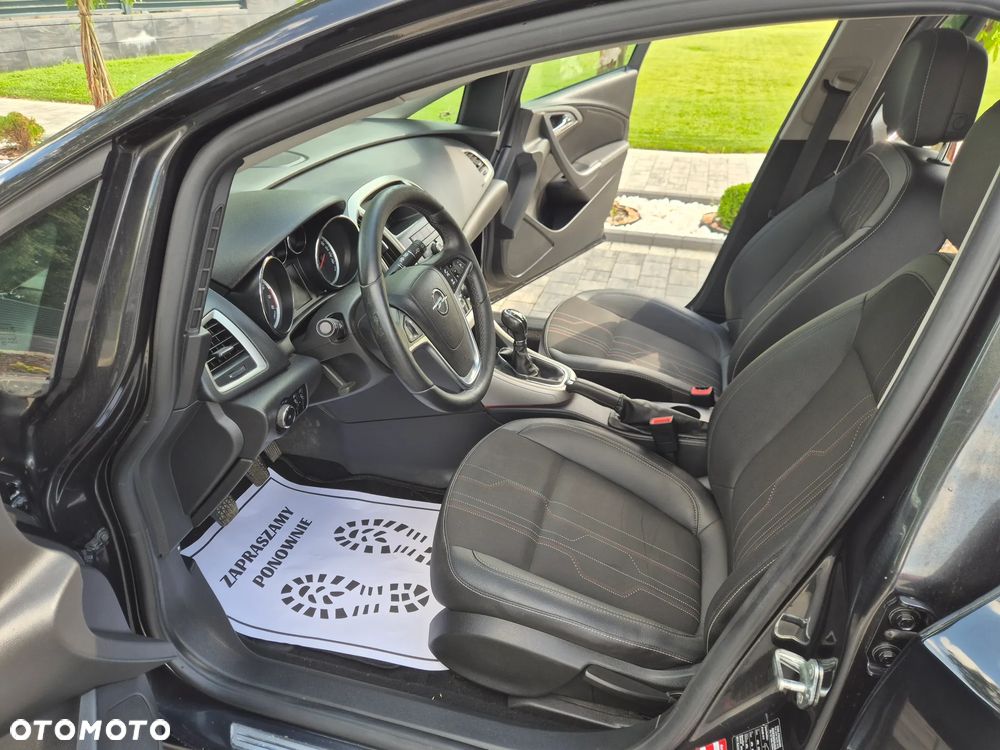Opel Astra 1.4 Turbo 150 Jahre - 6