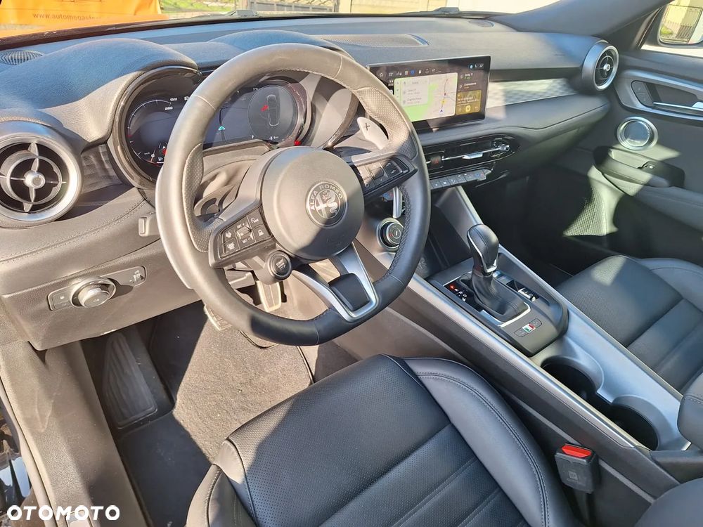 Alfa Romeo Tonale 1.3 PHEV Q4 Veloce - 17