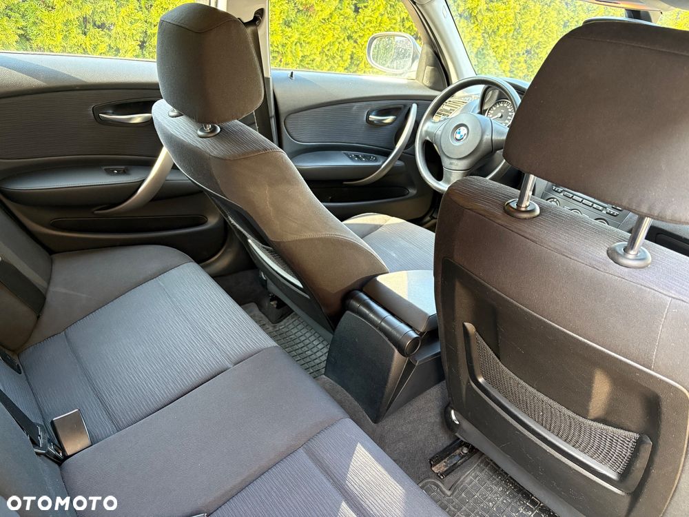 BMW Seria 1 116i - 8