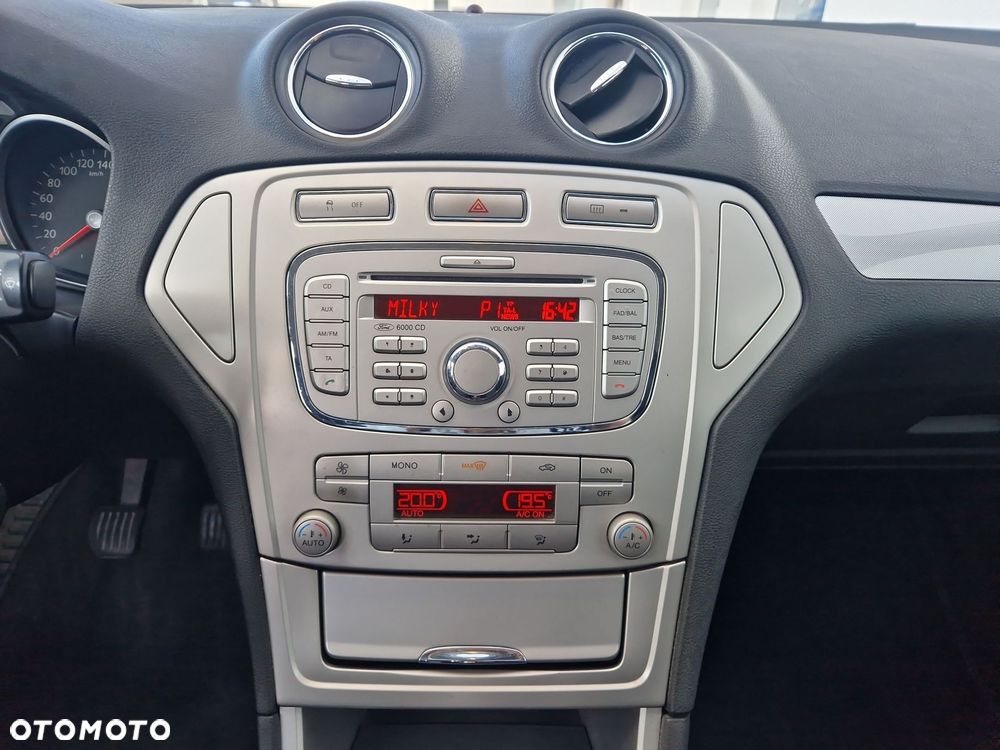 Ford Mondeo 1.8 TDCi Ambiente - 20