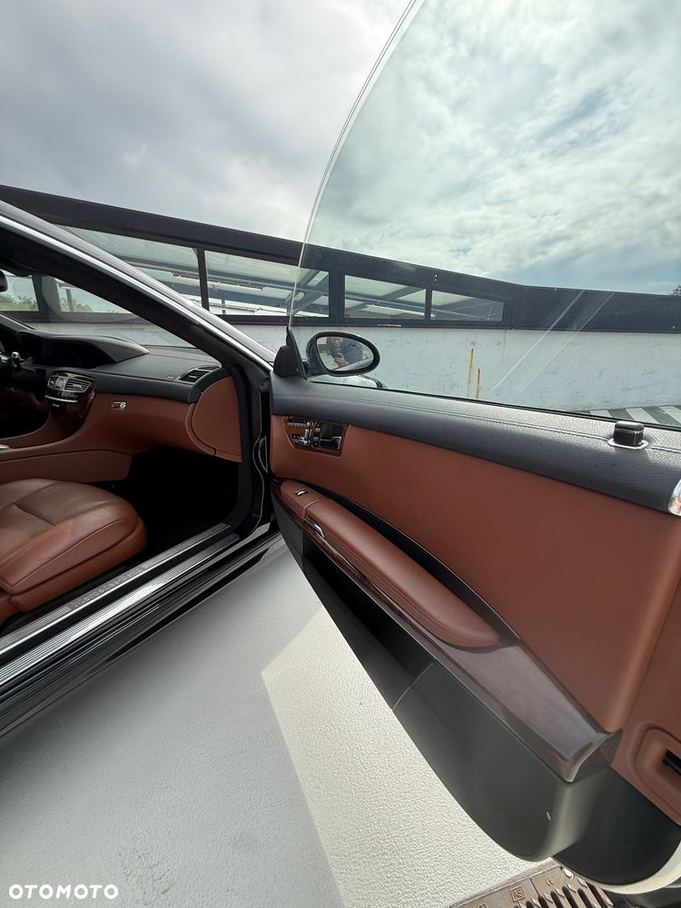 Mercedes-Benz CL 500 4Matic 7G-TRONIC - 32