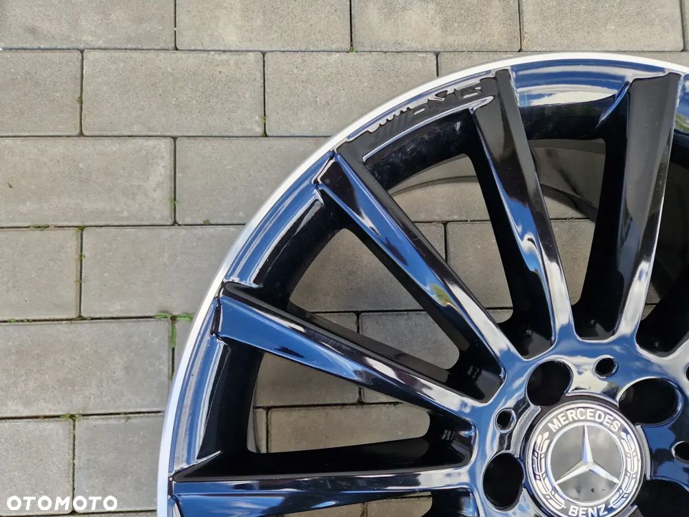 FELGA MERCEDES  C-KLASA W205 8,5Jx19H2, ET52, 5x112 - NOWA ORYGINALNA AMG - 6
