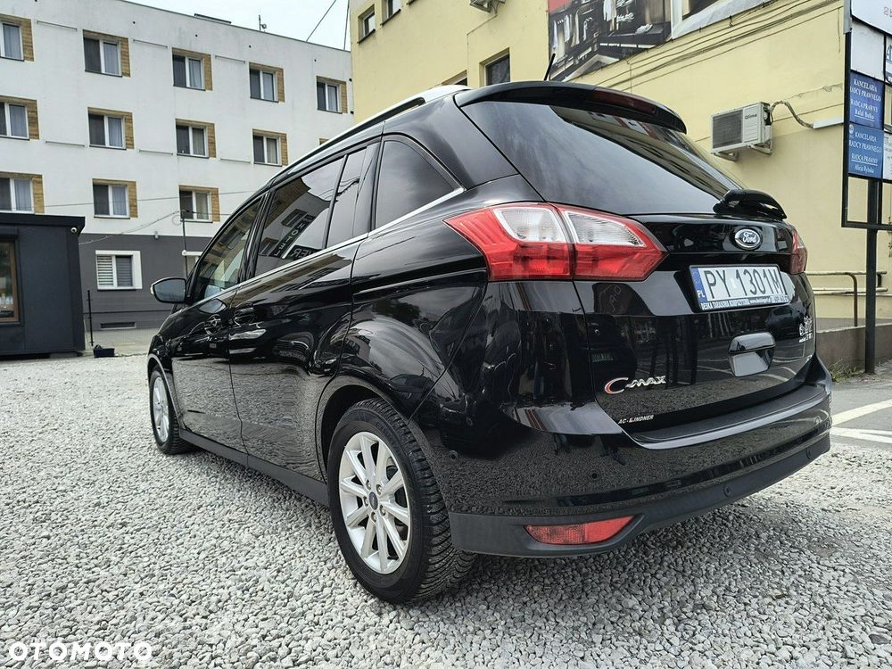 Ford Grand C-MAX - 26