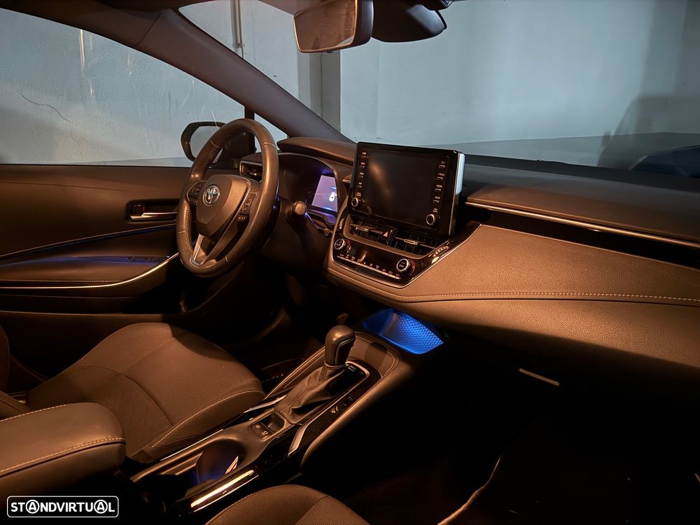 Toyota Corolla 1.8 Hybrid Comfort+P.Sport - 3